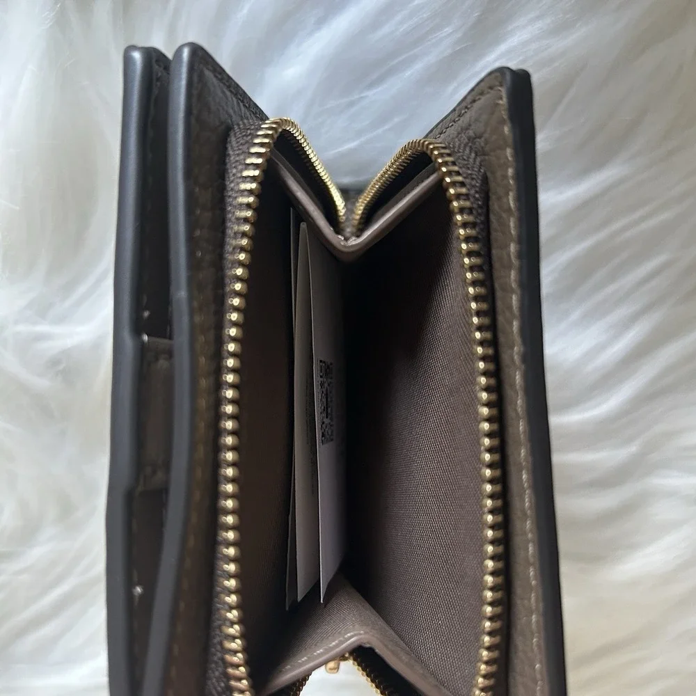 Coach Snap Wallet Dark Stone Pebbled‎ Leather C2862 NWT